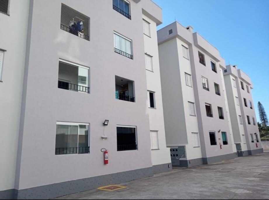 Ap 350 A Pe Pereque Mirim, Santa Rita, Enseada, A 5 Minutos De Carro Lamberto, Lazaro E Domingas Dias Apartamento